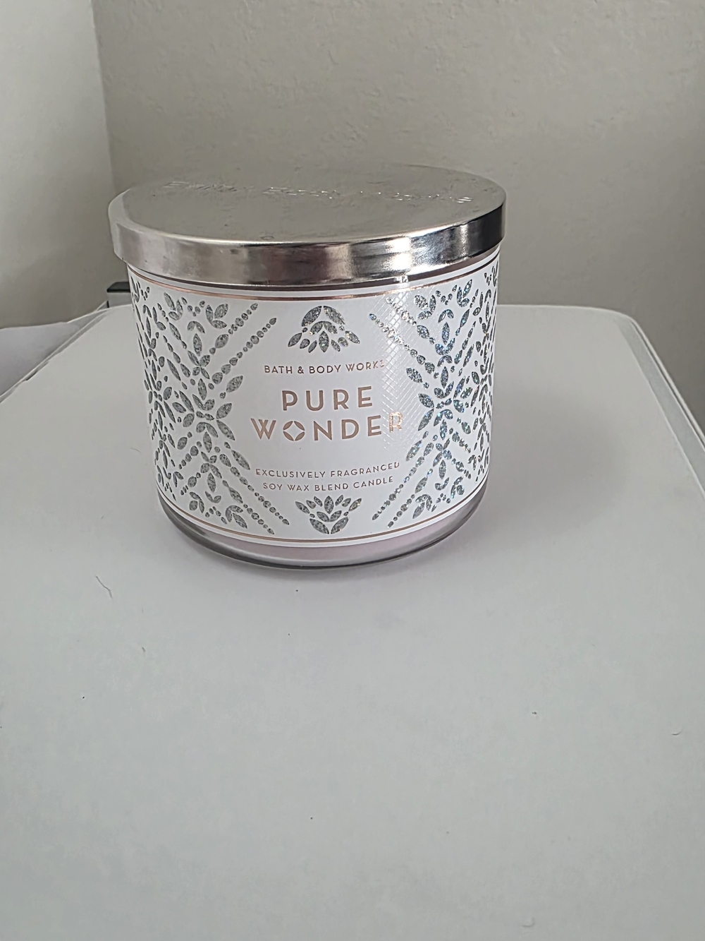 Bath & Body Works Pure Wonder Candle - Pale Pink & Silver